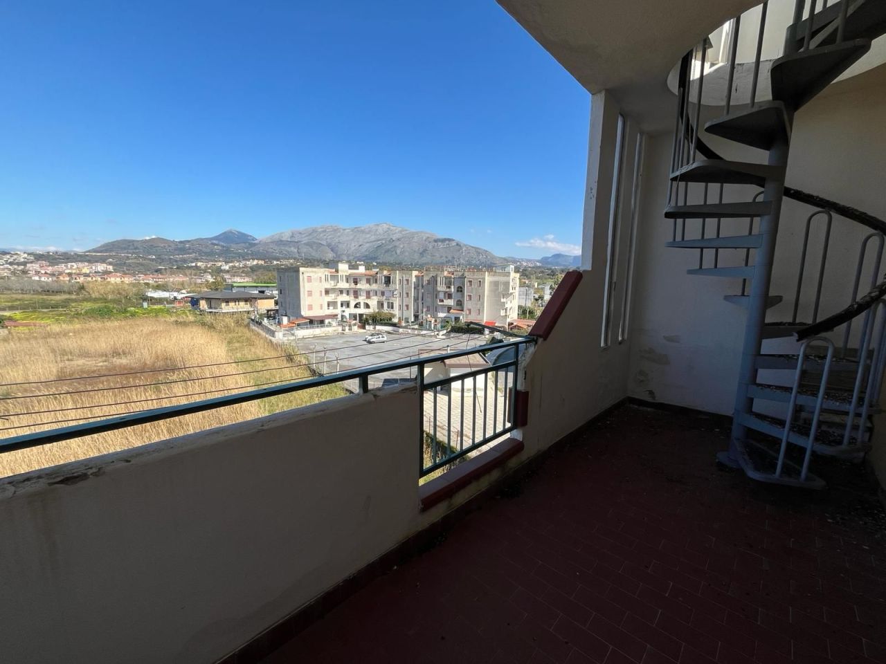 Квартира в Скалее, Италия, 71 м² - фото 9