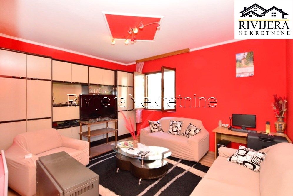 Квартира в Херцег-Нови, Черногория, 93 м² - фото 4