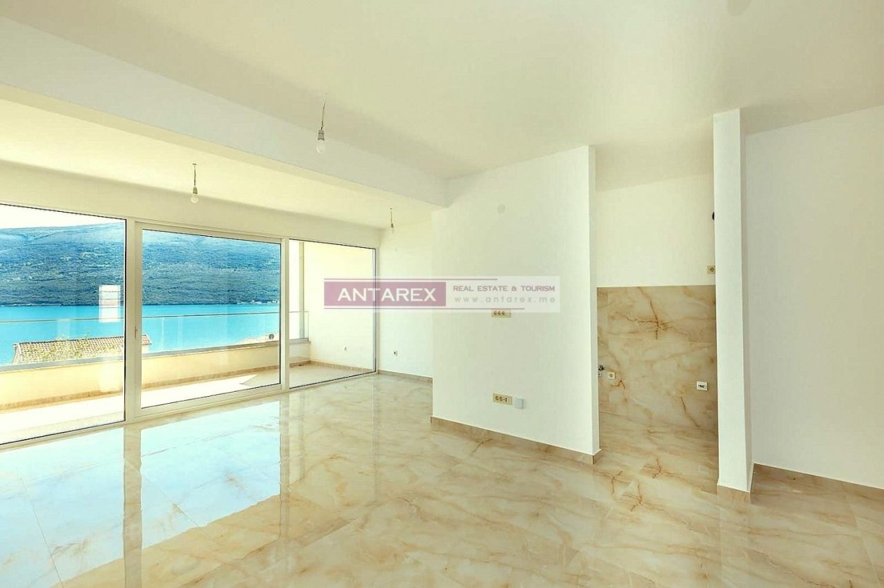 Апартаменты в Баошичах, Черногория, 93 м² - фото 2