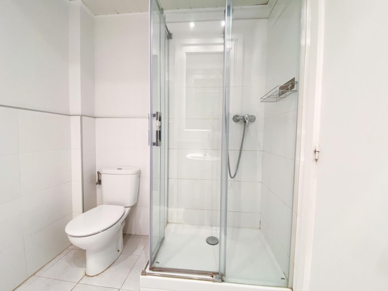 Апартаменты в Барселоне, Испания, 63 м² - фото 13