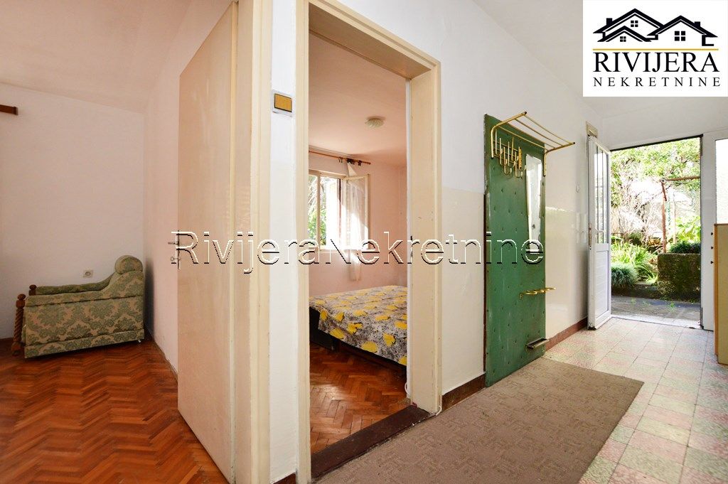 Квартира в Херцег-Нови, Черногория, 72 м² - фото 11