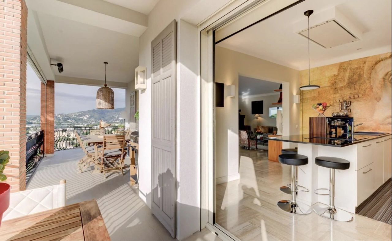 Вилла в Каннах, Франция, 210 м² - фото 4