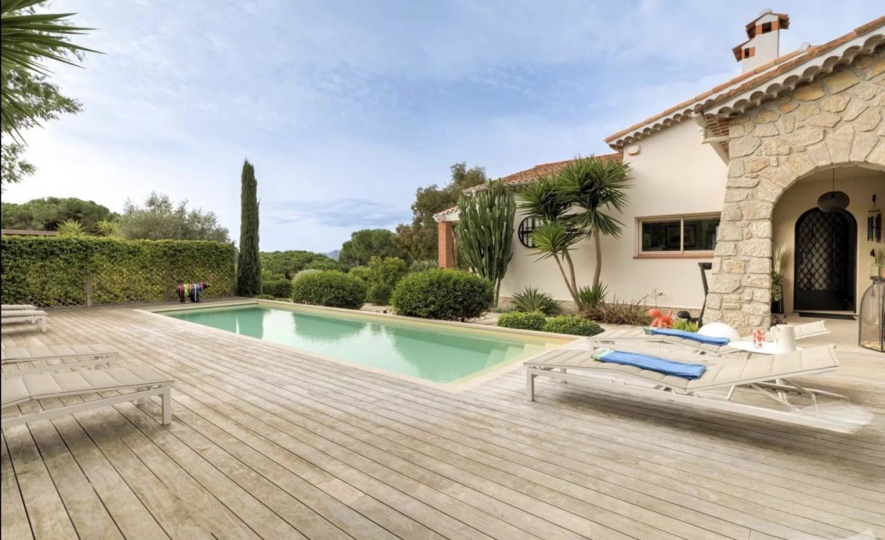 Вилла в Каннах, Франция, 210 м² - фото 3