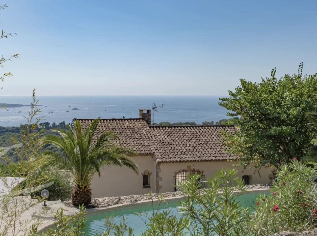 Вилла в Валлорисе, Франция, 250 м² - фото 8