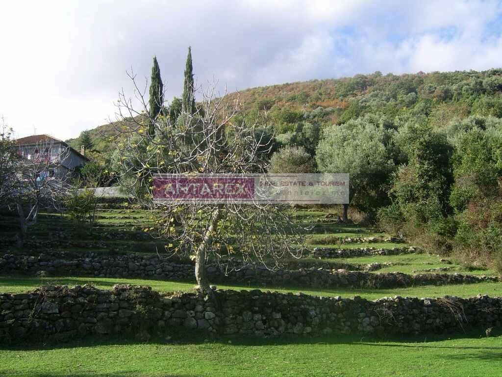 Земля в Биеле, Черногория, 1 917 м² - фото 2