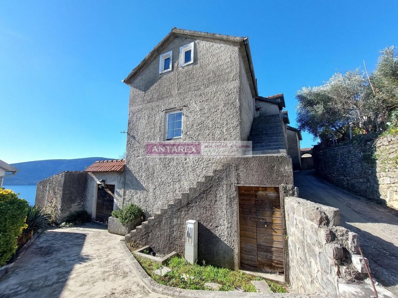 Вилла в Херцег-Нови, Черногория, 306 м² - фото 6