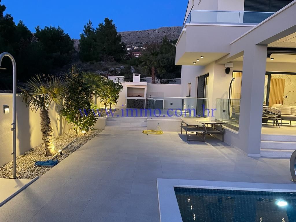 Вилла в Сплите, Хорватия, 355 м² - фото 16