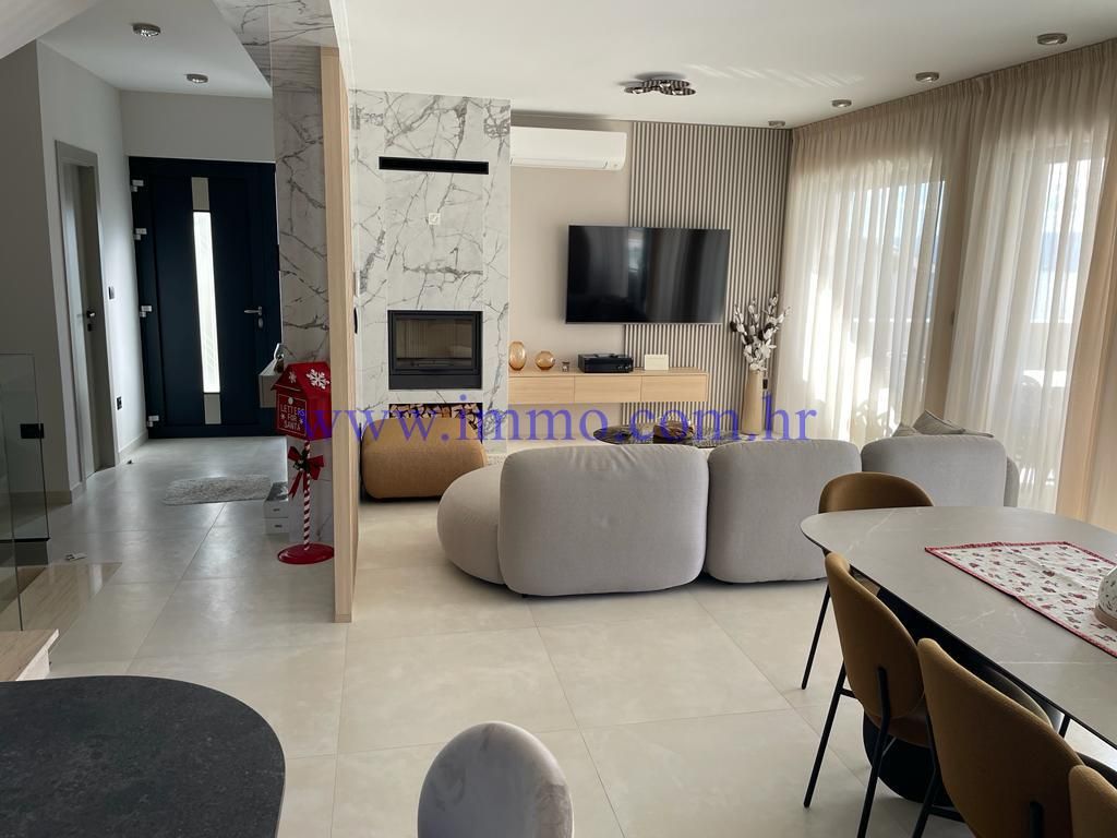 Вилла в Сплите, Хорватия, 355 м² - фото 9