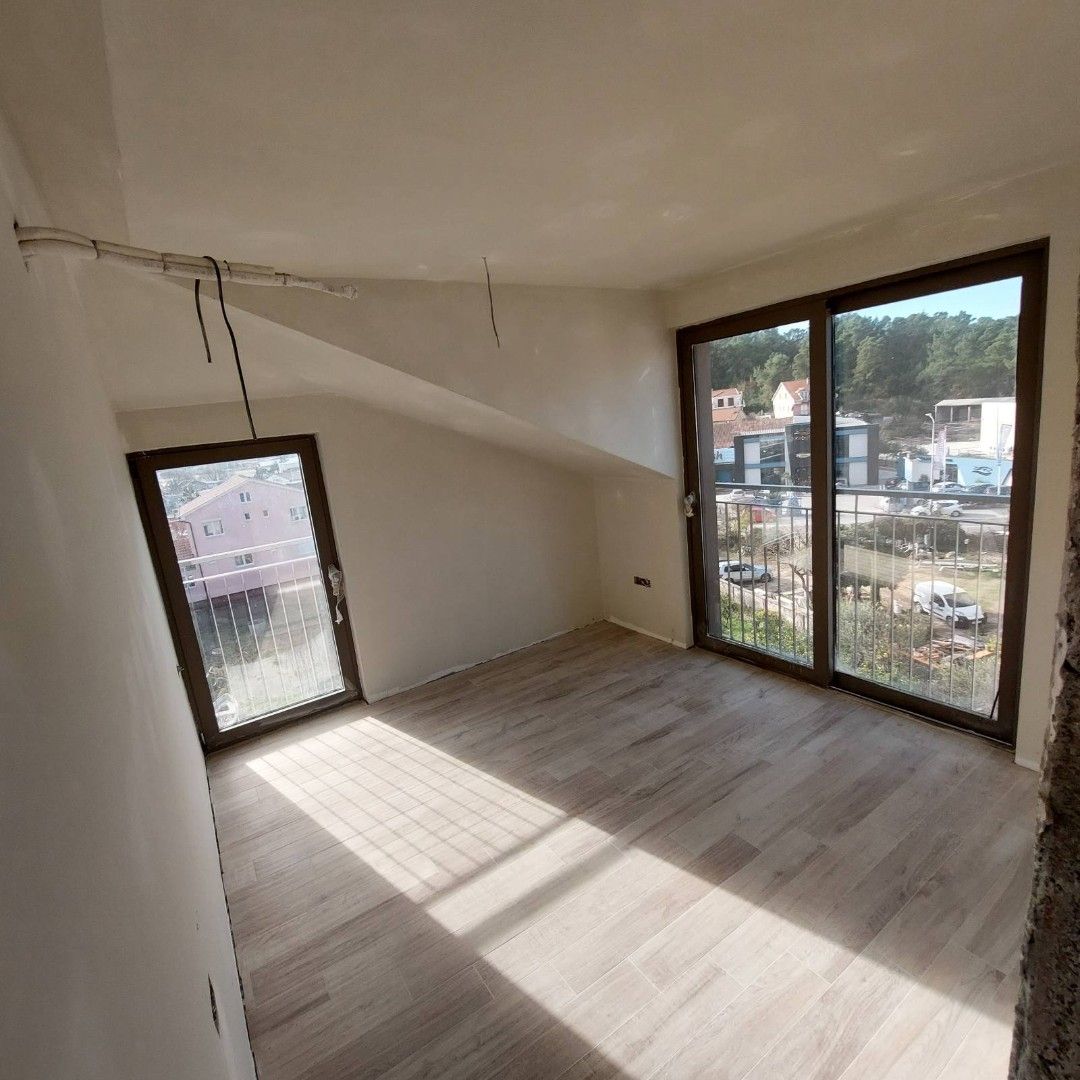 Квартира в Тивате, Черногория, 81 м² - фото 6