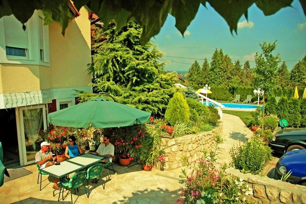 Отель, гостиница в Хевизе, Венгрия, 600 м² - фото 3