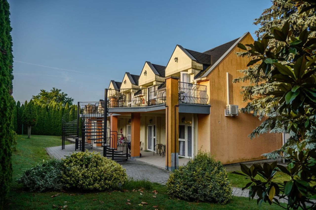 Отель, гостиница Cserszegtomaj, Венгрия - фото 3