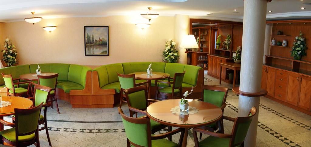 Отель, гостиница в Хевизе, Венгрия, 600 м² - фото 5