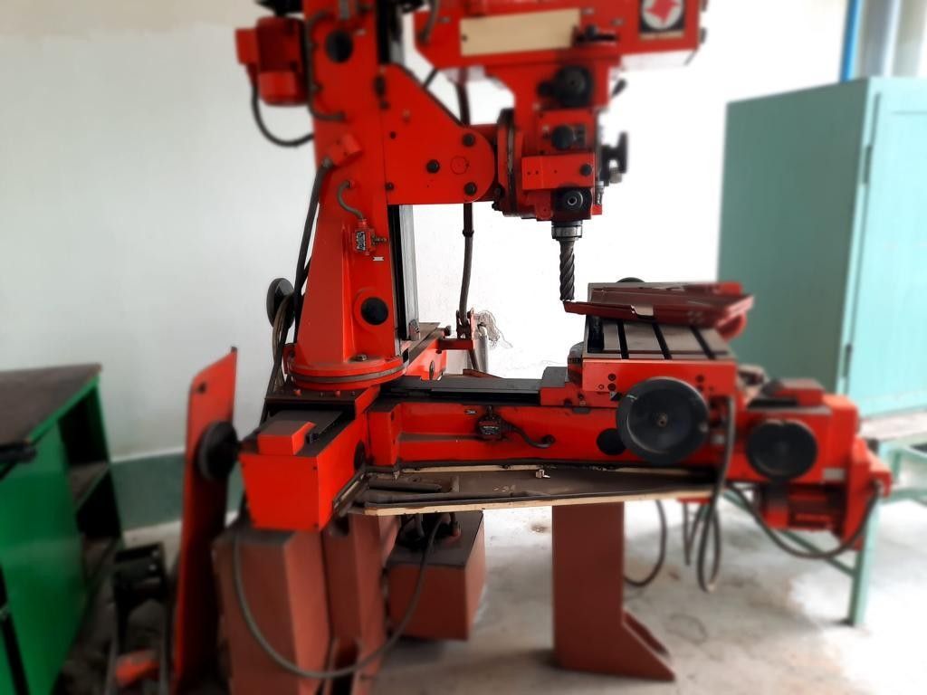 Коммерческая недвижимость Topoľčany, Словакия, 2 100 м² - фото 13