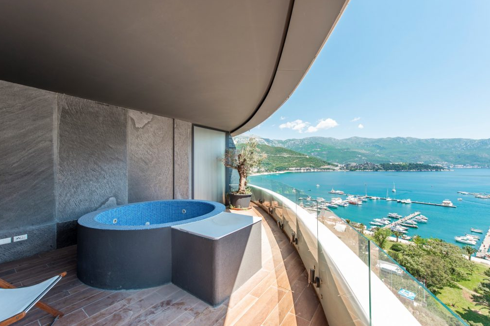 Квартира в Будве, Черногория, 137 м² - фото 16