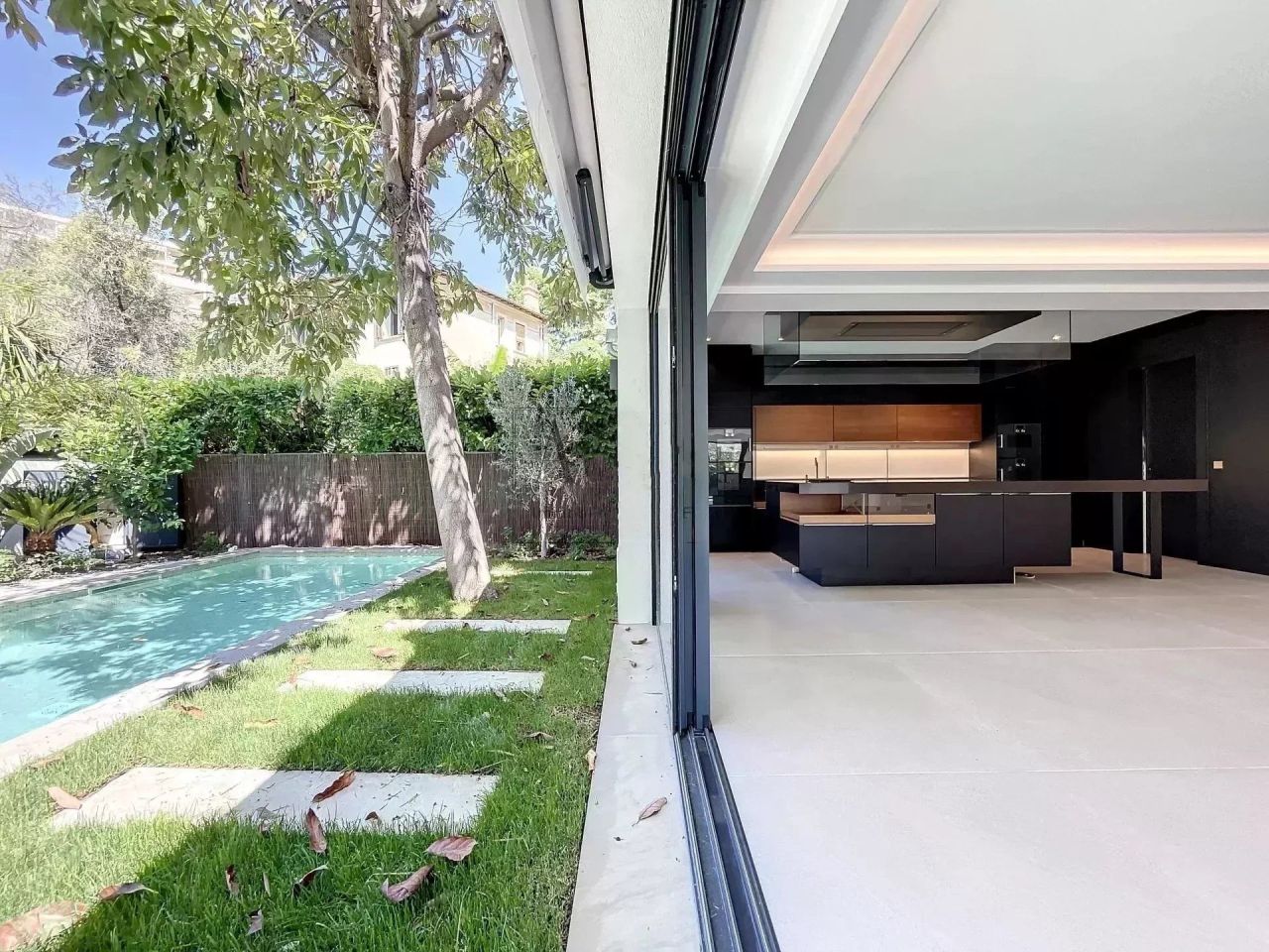 Вилла в Ле-Канне, Франция, 245 м² - фото 6