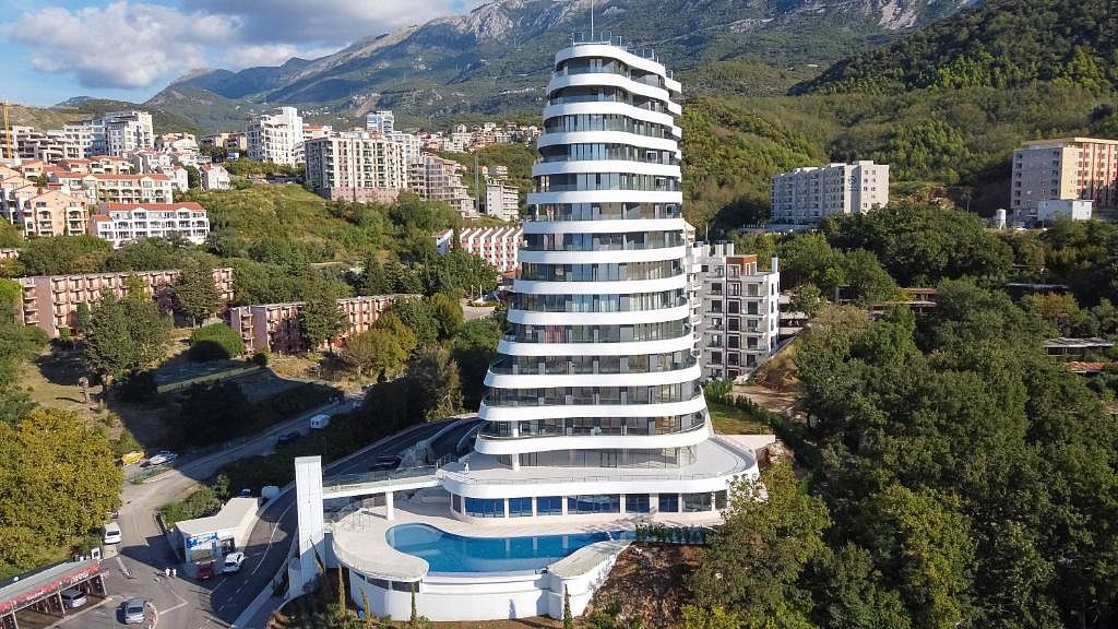 Апартаменты в Бечичи, Черногория, 154 м2 - фото 1