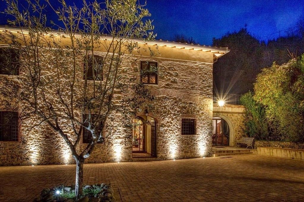 Особняк в Камайоре, Италия, 470 м² - фото 3