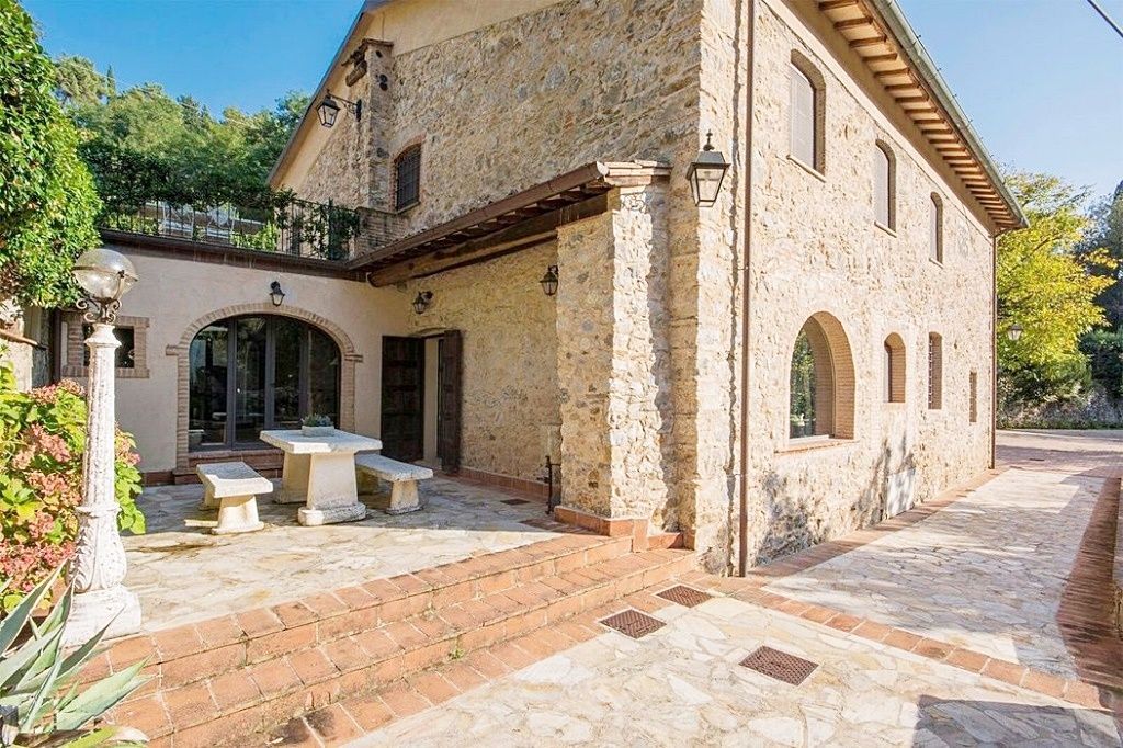 Особняк в Камайоре, Италия, 470 м² - фото 9