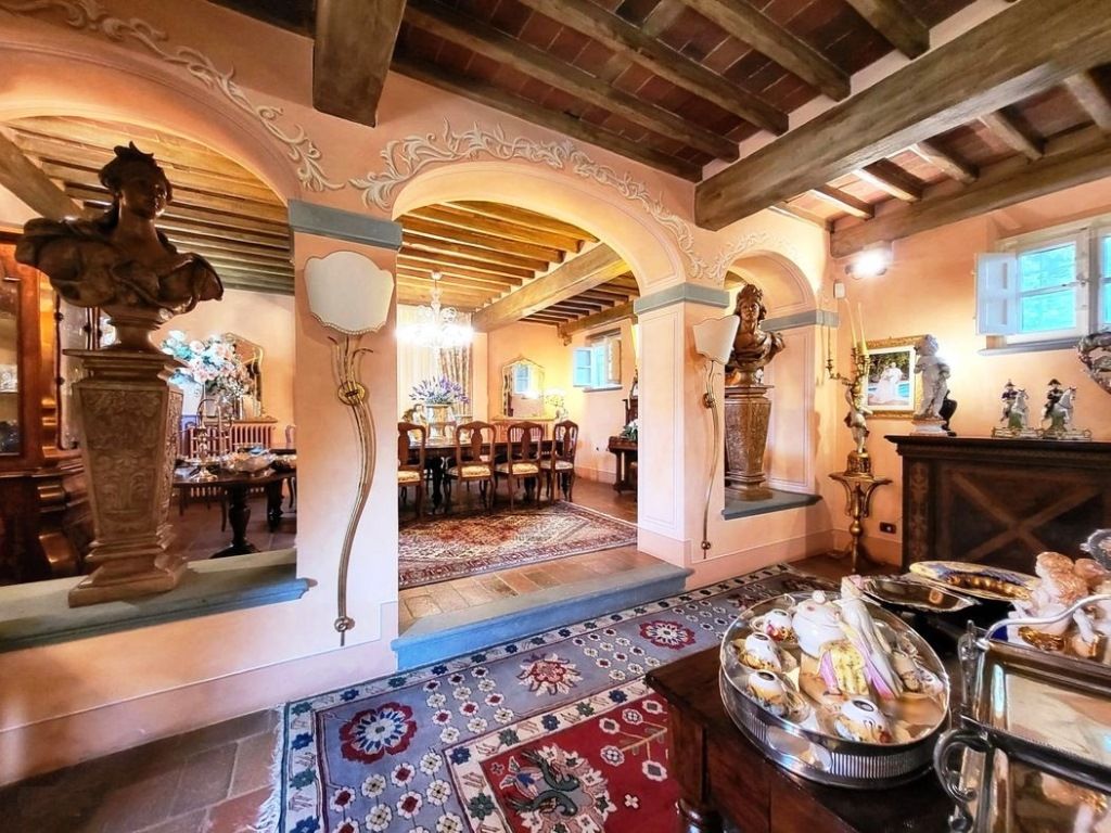 Поместье в Лукке, Италия, 630 м² - фото 8