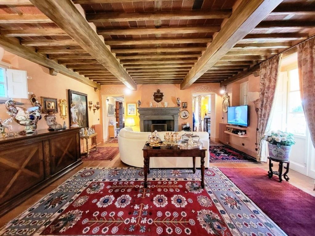 Поместье в Лукке, Италия, 630 м² - фото 5