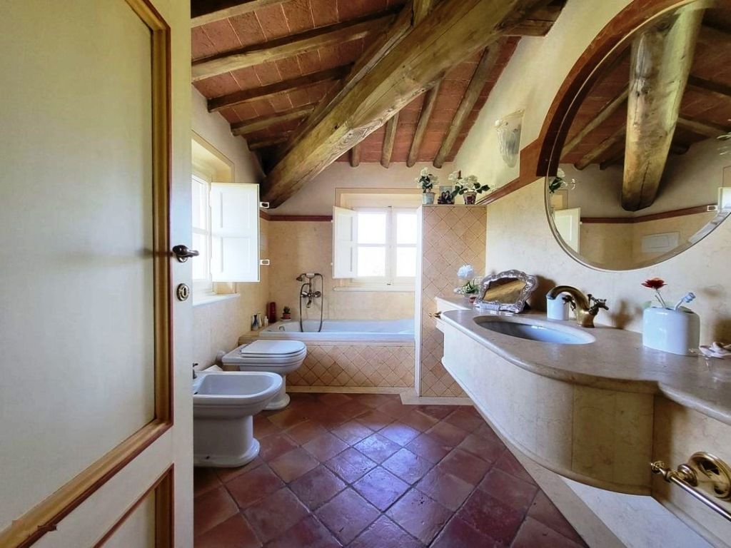 Поместье в Лукке, Италия, 630 м² - фото 17