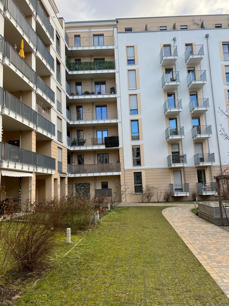 Квартира в Берлине, Германия, 93 м² - фото 2