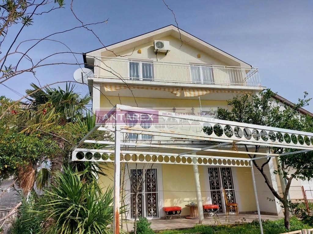 Вилла в Херцег-Нови, Черногория, 160 м² - фото 10