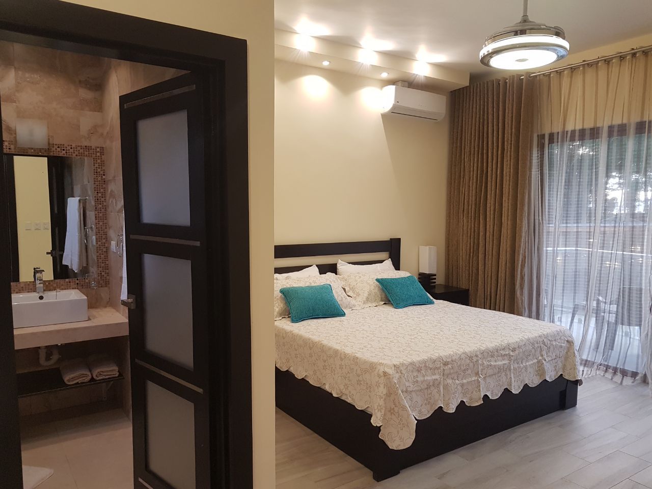 Отель, гостиница в Сосуа, Доминиканская Республика, 4 000 м² - фото 2