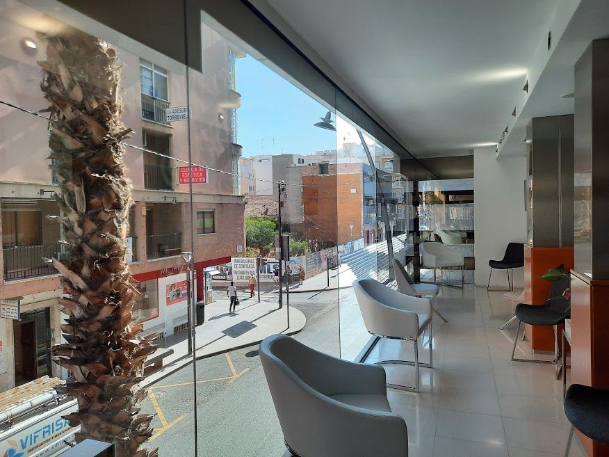 Коммерческая недвижимость в Торревьехе, Испания, 220 м2 - фото 1