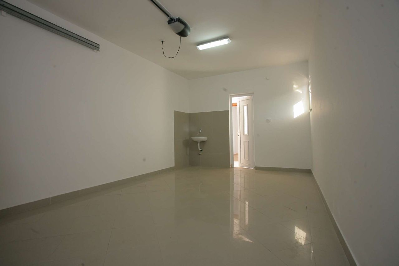 Апартаменты в Биеле, Черногория, 135 м² - фото 14