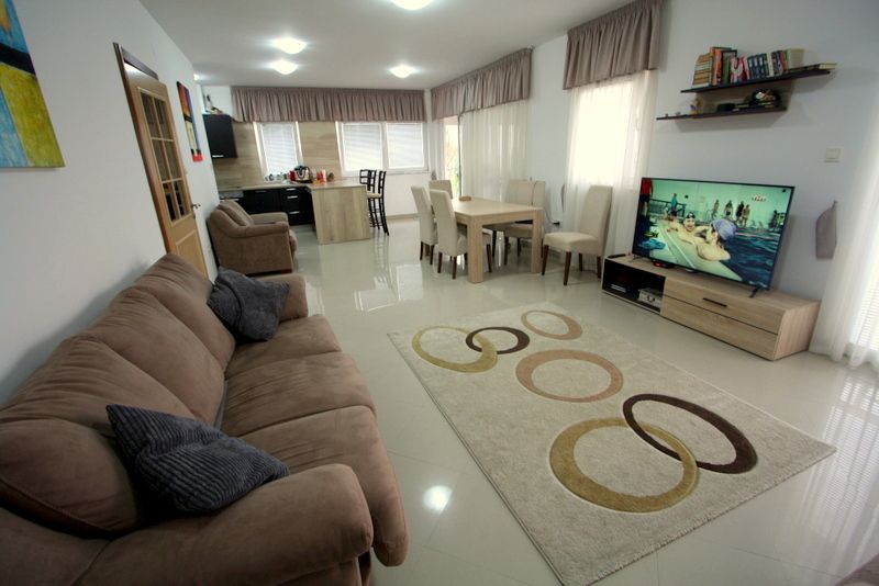 Апартаменты в Биеле, Черногория, 135 м² - фото 2