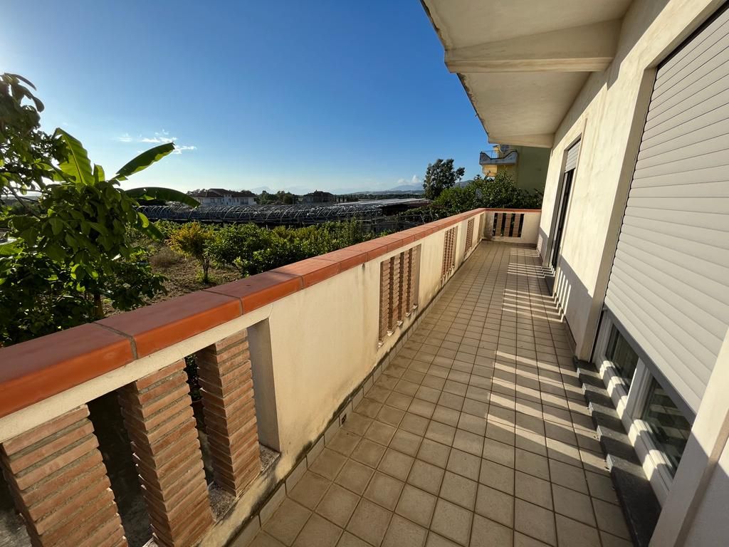 Дом в Санта-Мария дель Чедро, Италия, 390 м² - фото 12