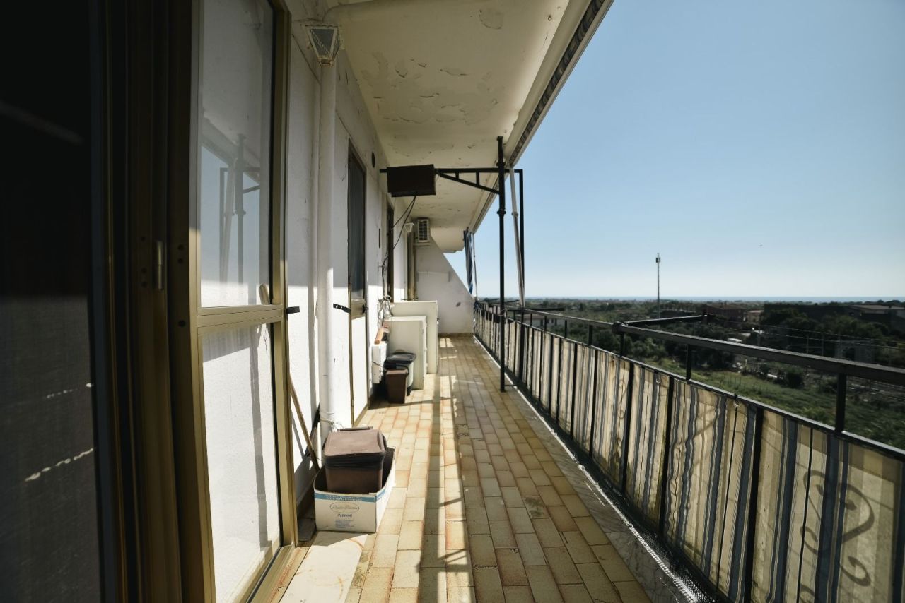 Квартира в Санта-Мария дель Чедро, Италия, 135 м² - фото 11