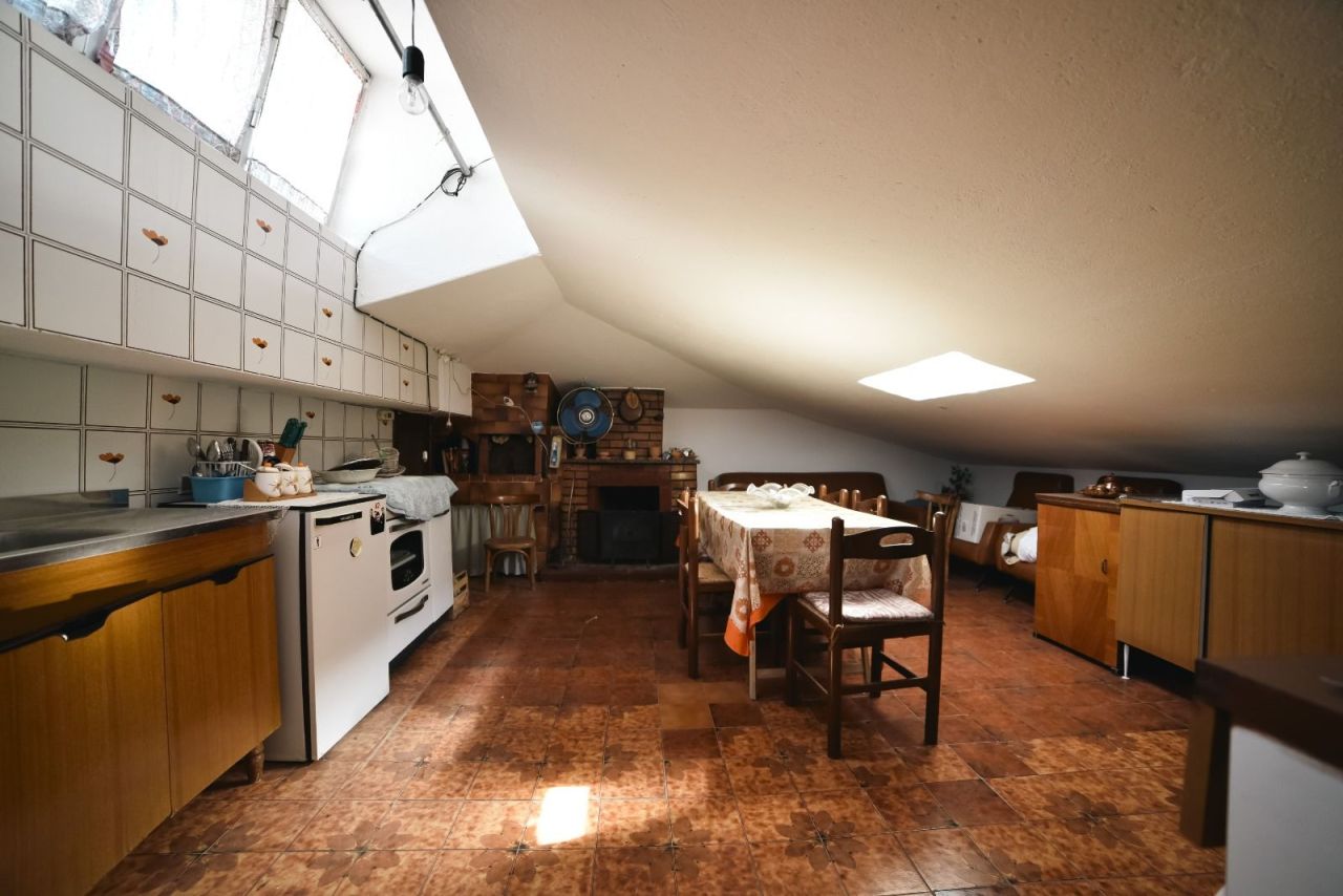 Квартира в Санта-Мария дель Чедро, Италия, 135 м² - фото 13