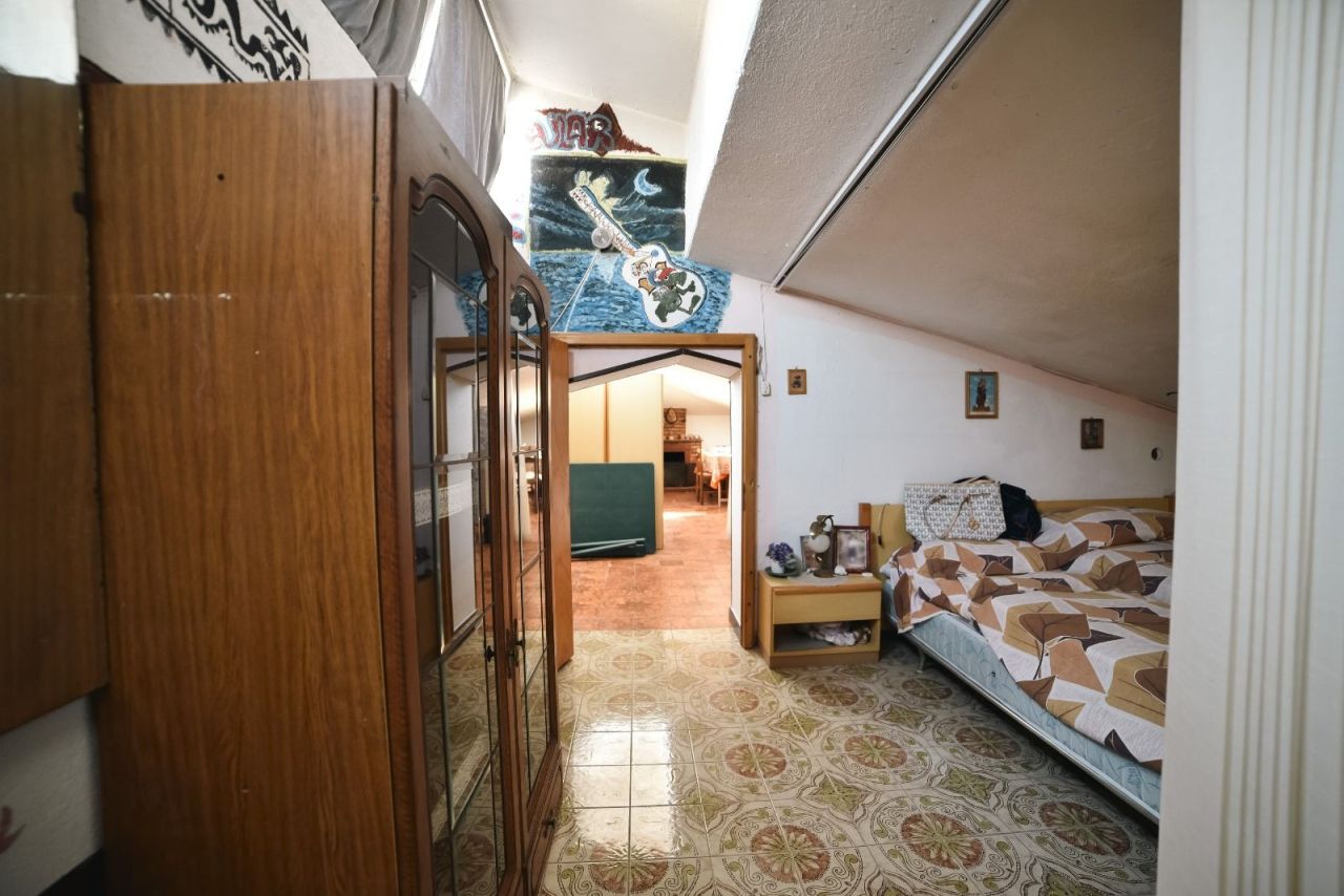 Квартира в Санта-Мария дель Чедро, Италия, 135 м² - фото 16