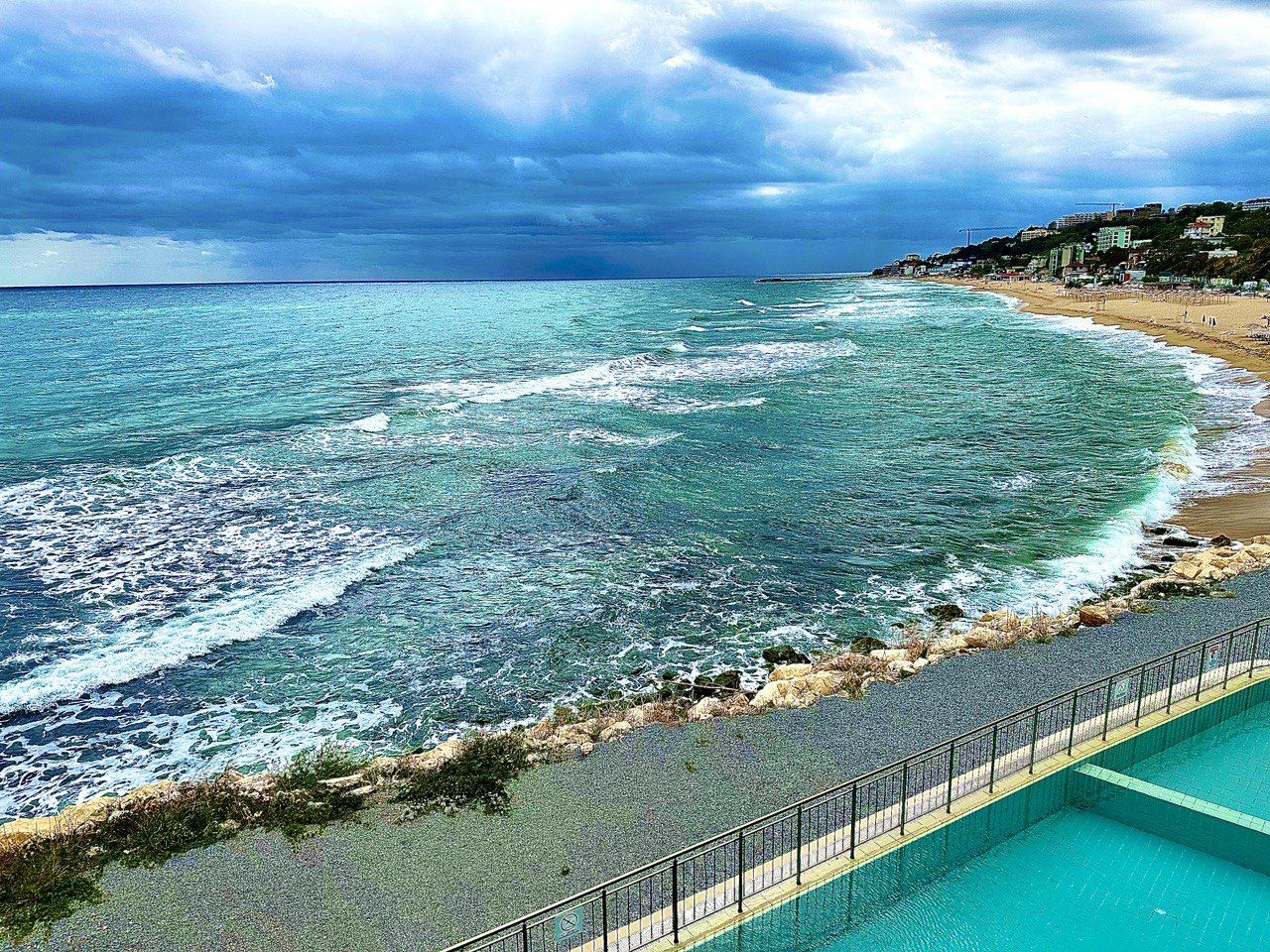 Отель, гостиница в Варне, Болгария, 5 483 м² - фото 12