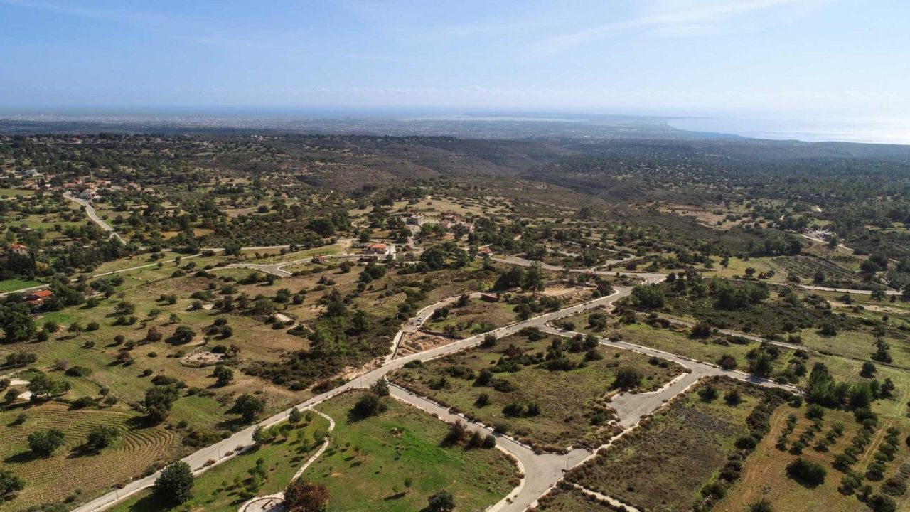 Земля в Лимасоле, Кипр, 1 199 м2 - фото 1