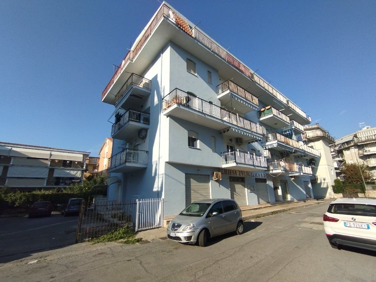 Квартира в Скалее, Италия, 35 м2 - фото 1