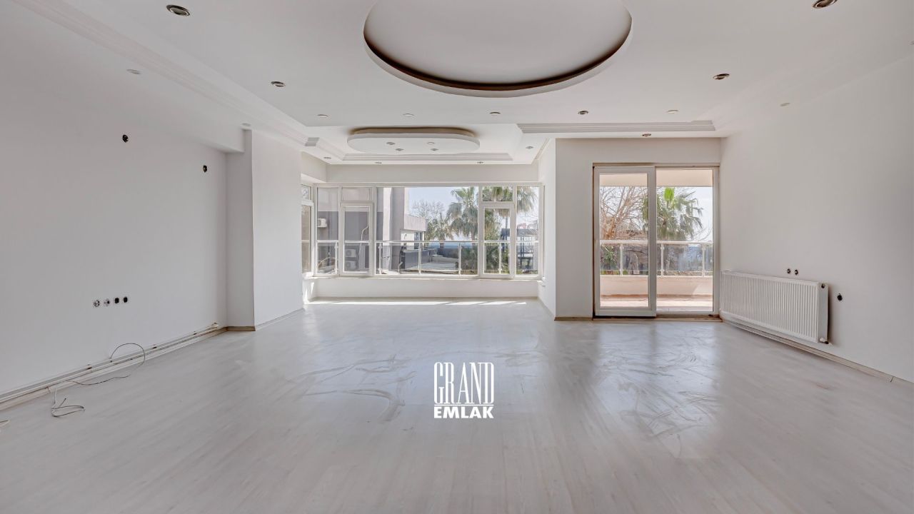 Квартира в Анталии, Турция, 300 м² - фото 9