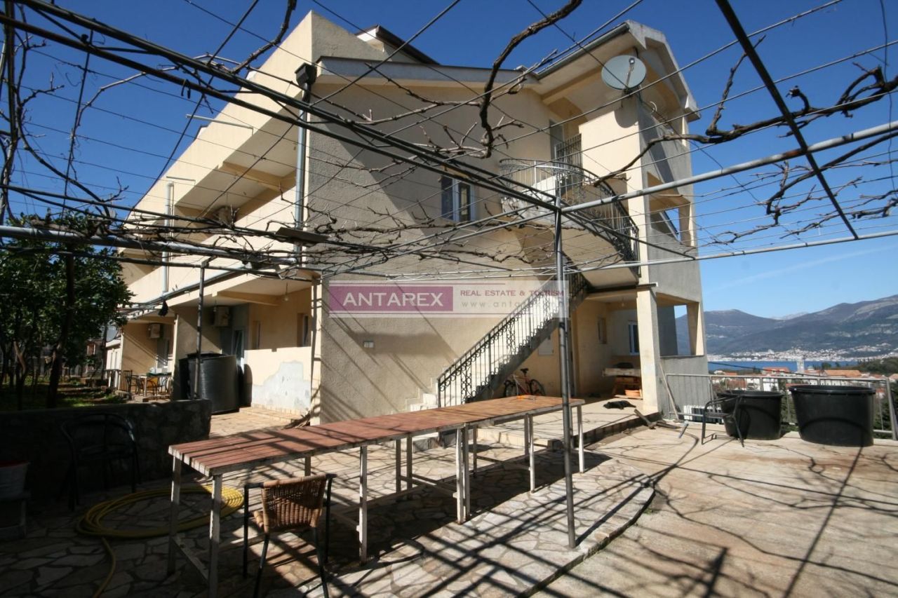 Коммерческая недвижимость в Радовичах, Черногория, 980 м² - фото 15