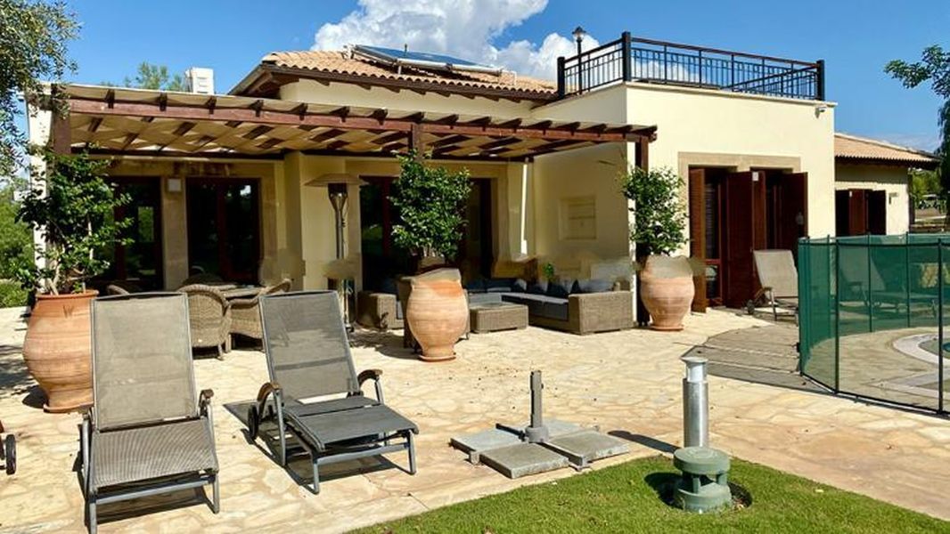 Вилла в Пафосе, Кипр, 300 м² - фото 2