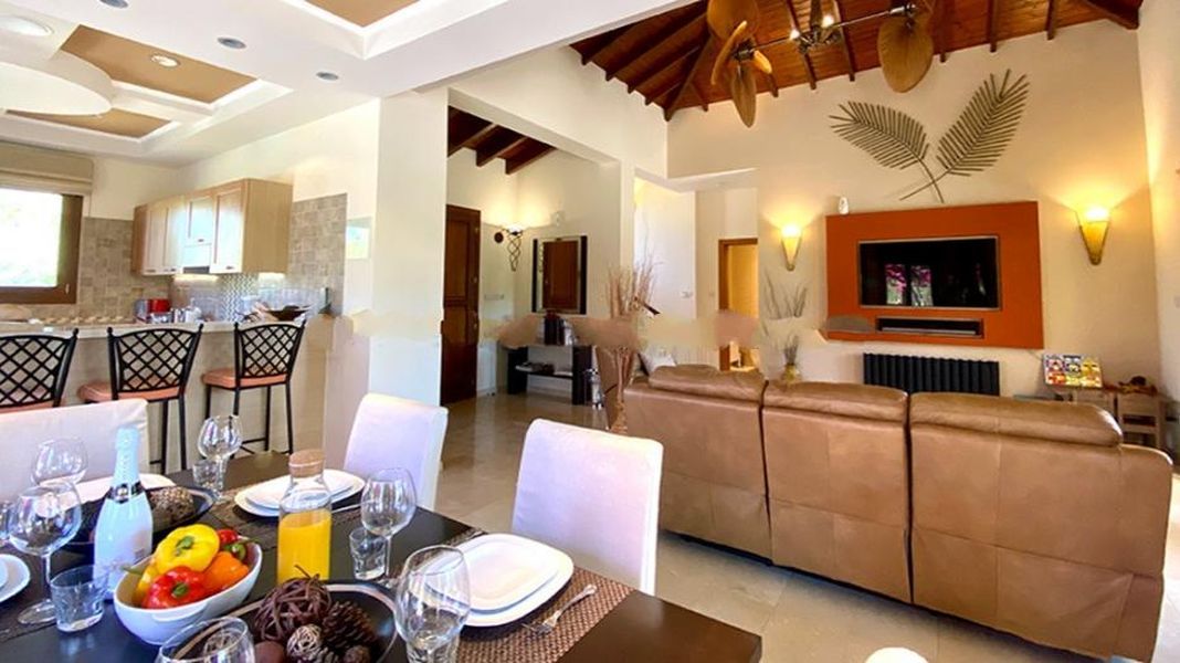 Вилла в Пафосе, Кипр, 300 м² - фото 5