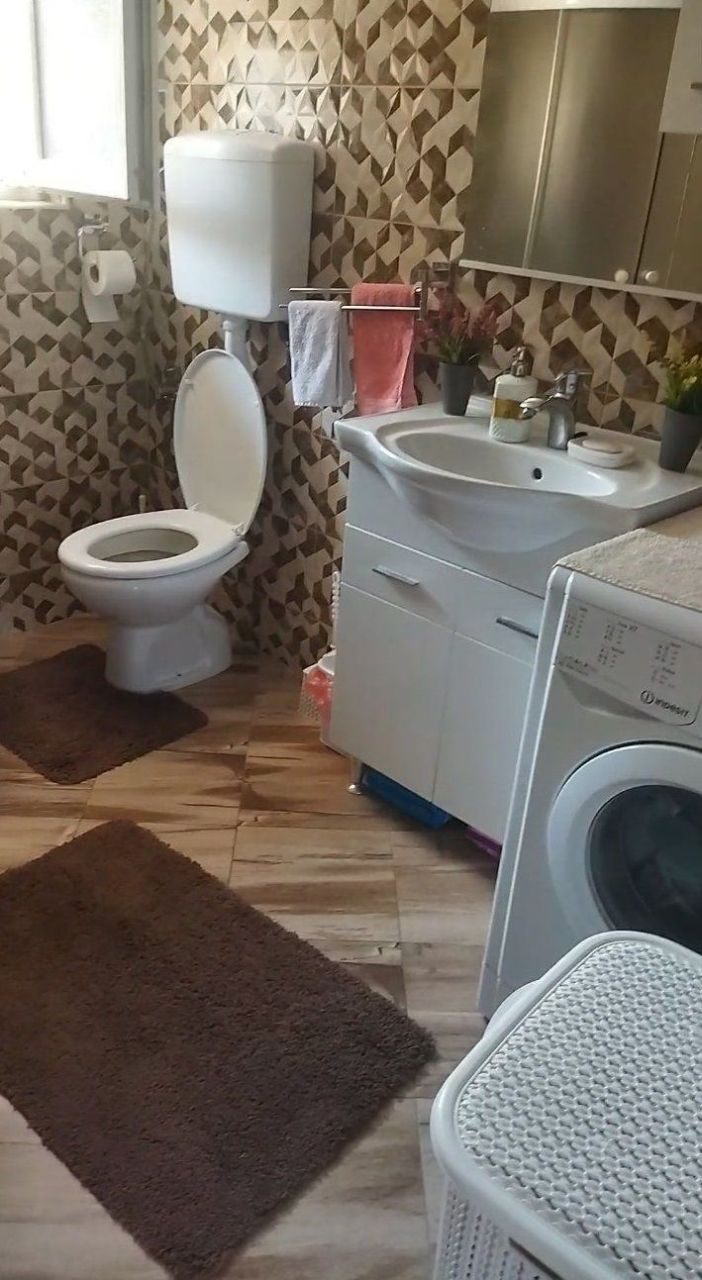 Квартира в Тивате, Черногория, 100 м² - фото 14