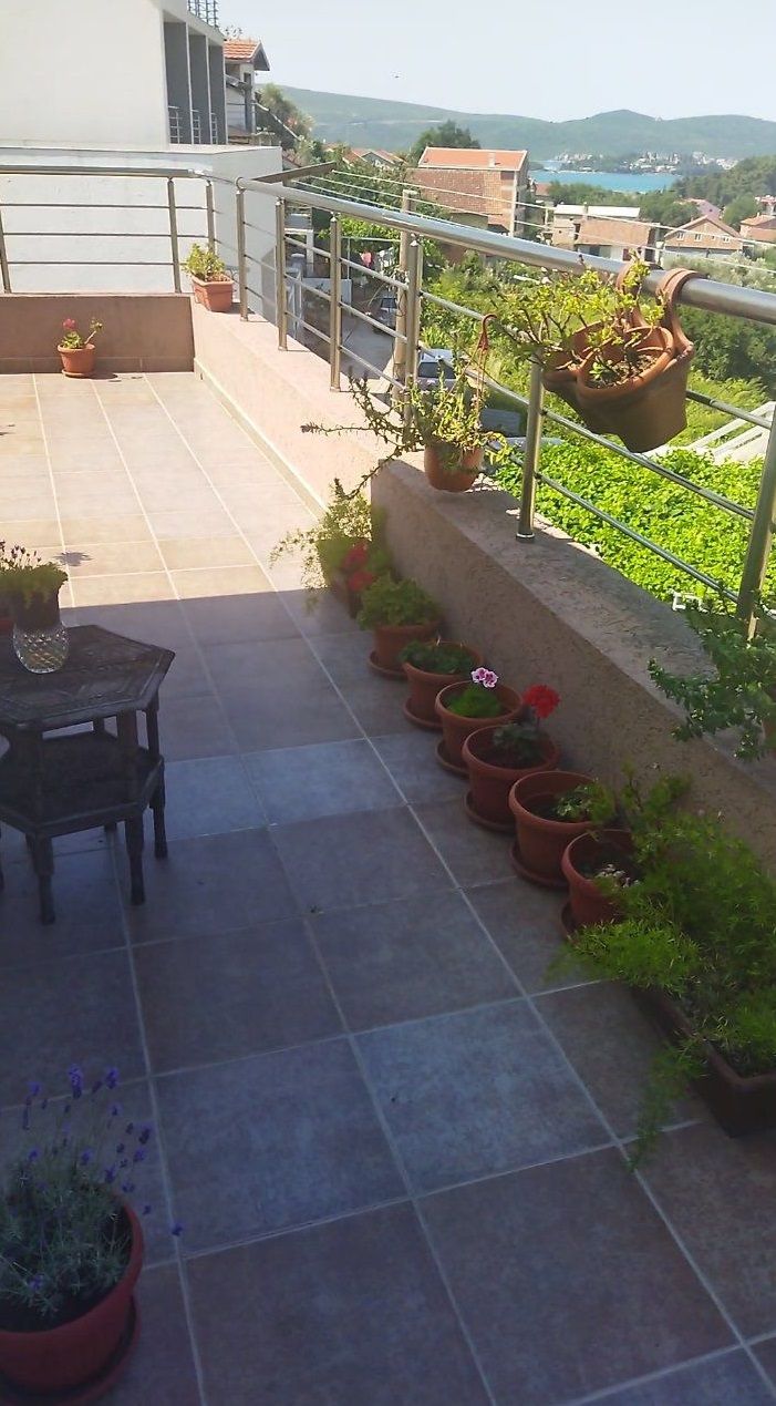 Квартира в Тивате, Черногория, 100 м² - фото 7