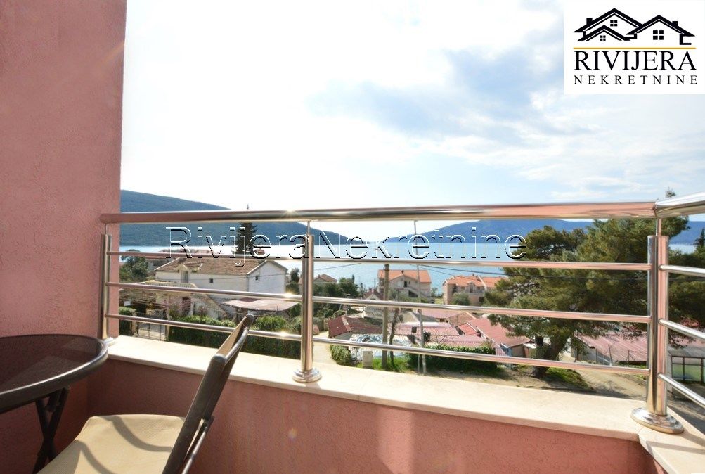 Квартира в Херцег-Нови, Черногория, 53 м² - фото 11