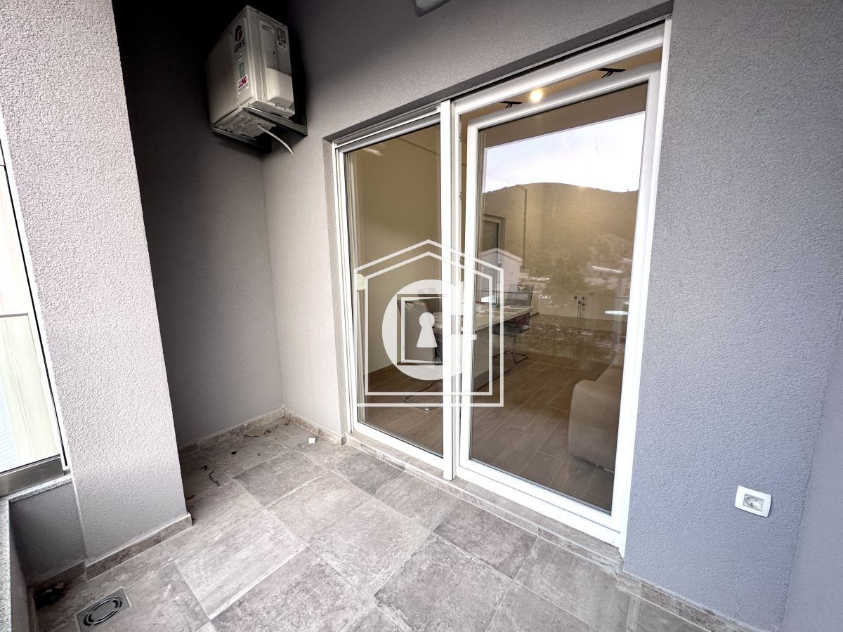 Коммерческая недвижимость в Будве, Черногория, 44 м² - фото 4