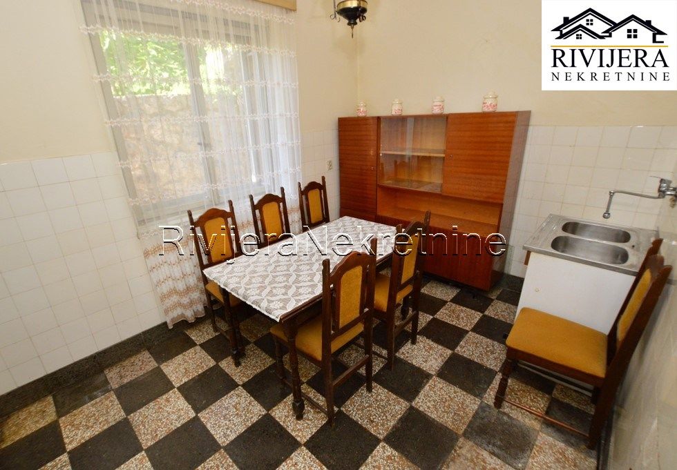 Квартира в Херцег-Нови, Черногория, 70 м² - фото 3