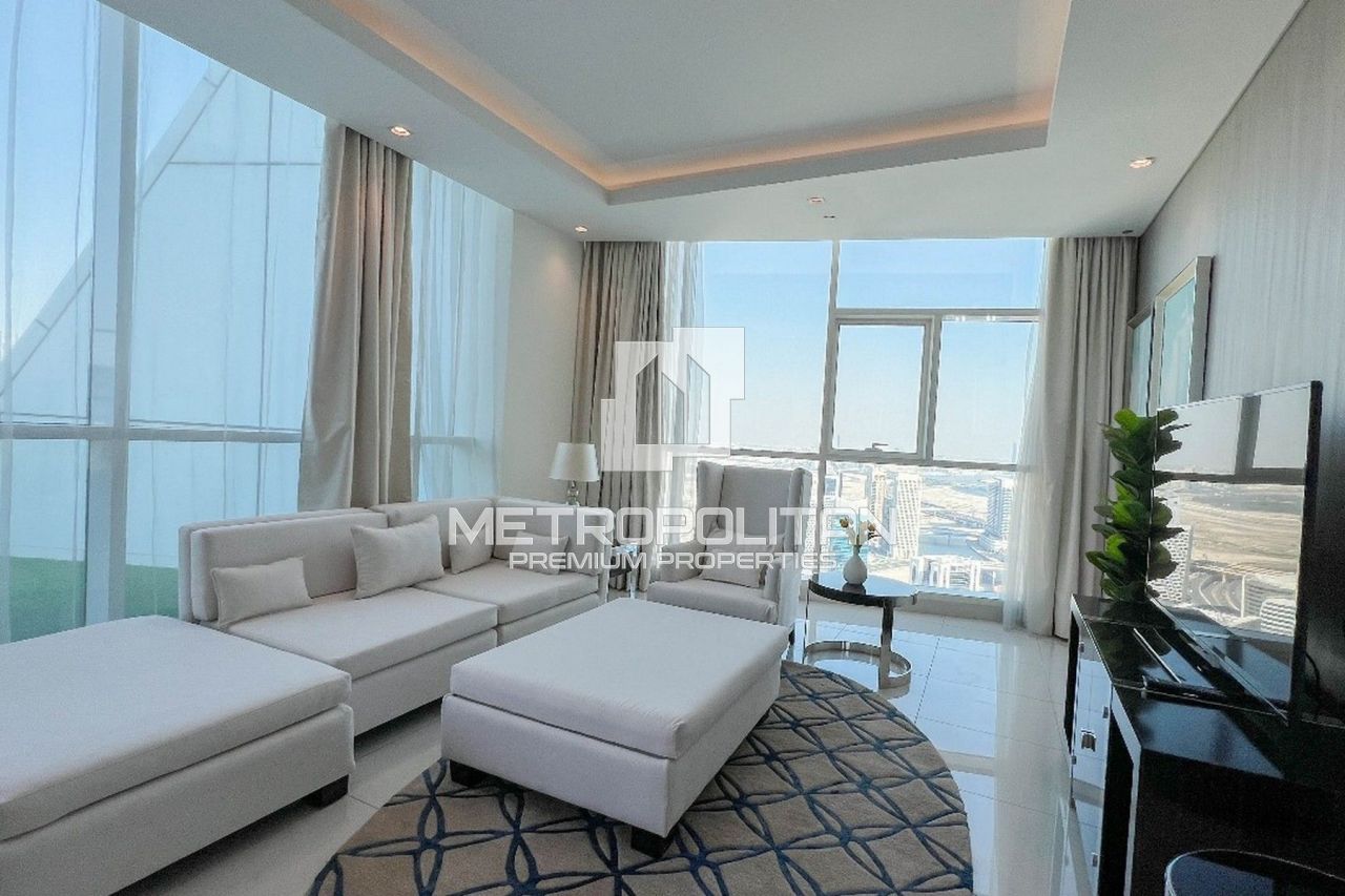 Отель, гостиница в Дубае, ОАЭ, 129 м2 - фото 1