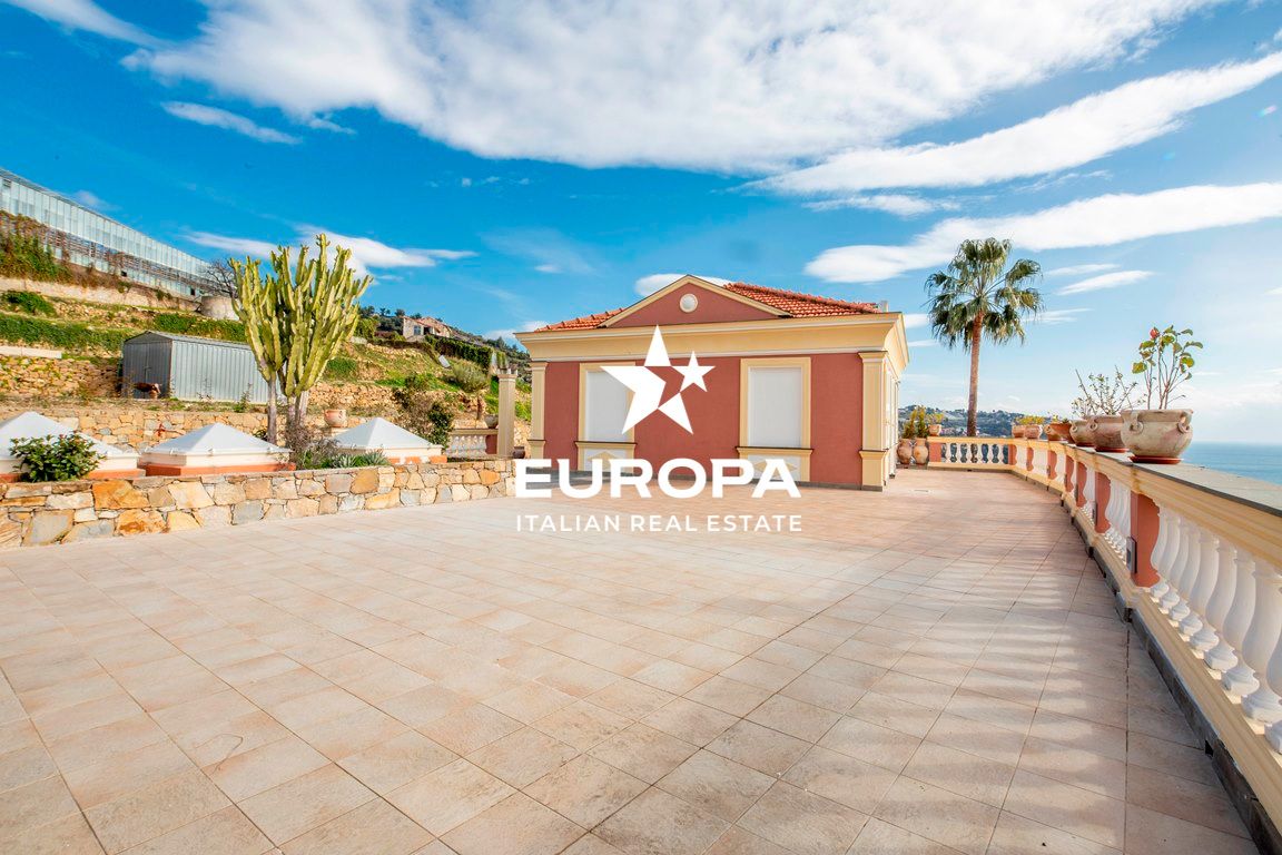 Вилла в Оспедалетти, Италия, 465 м² - фото 2