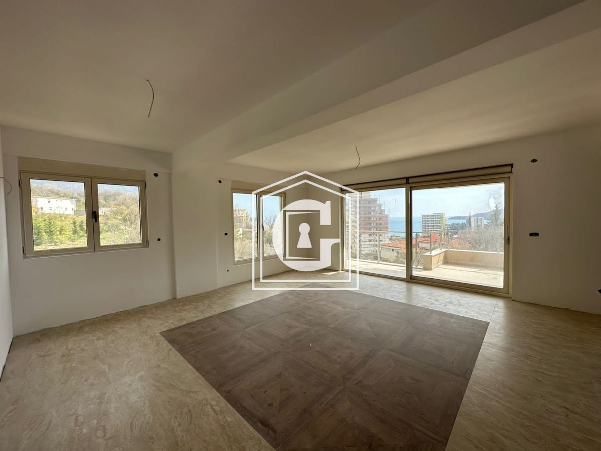 Апартаменты в Бечичи, Черногория, 150 м² - фото 2